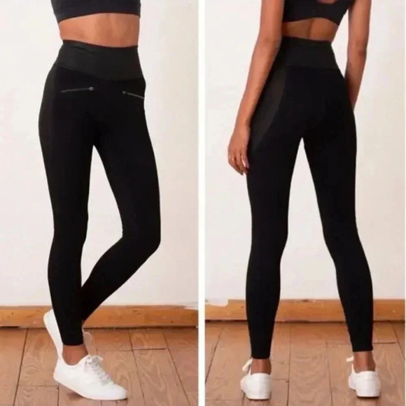 ADAY Black Throw It Higher Leggings Pockets Small - Picture 1 of 8